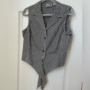 Island Republic Women’s Sleeveless Blouse